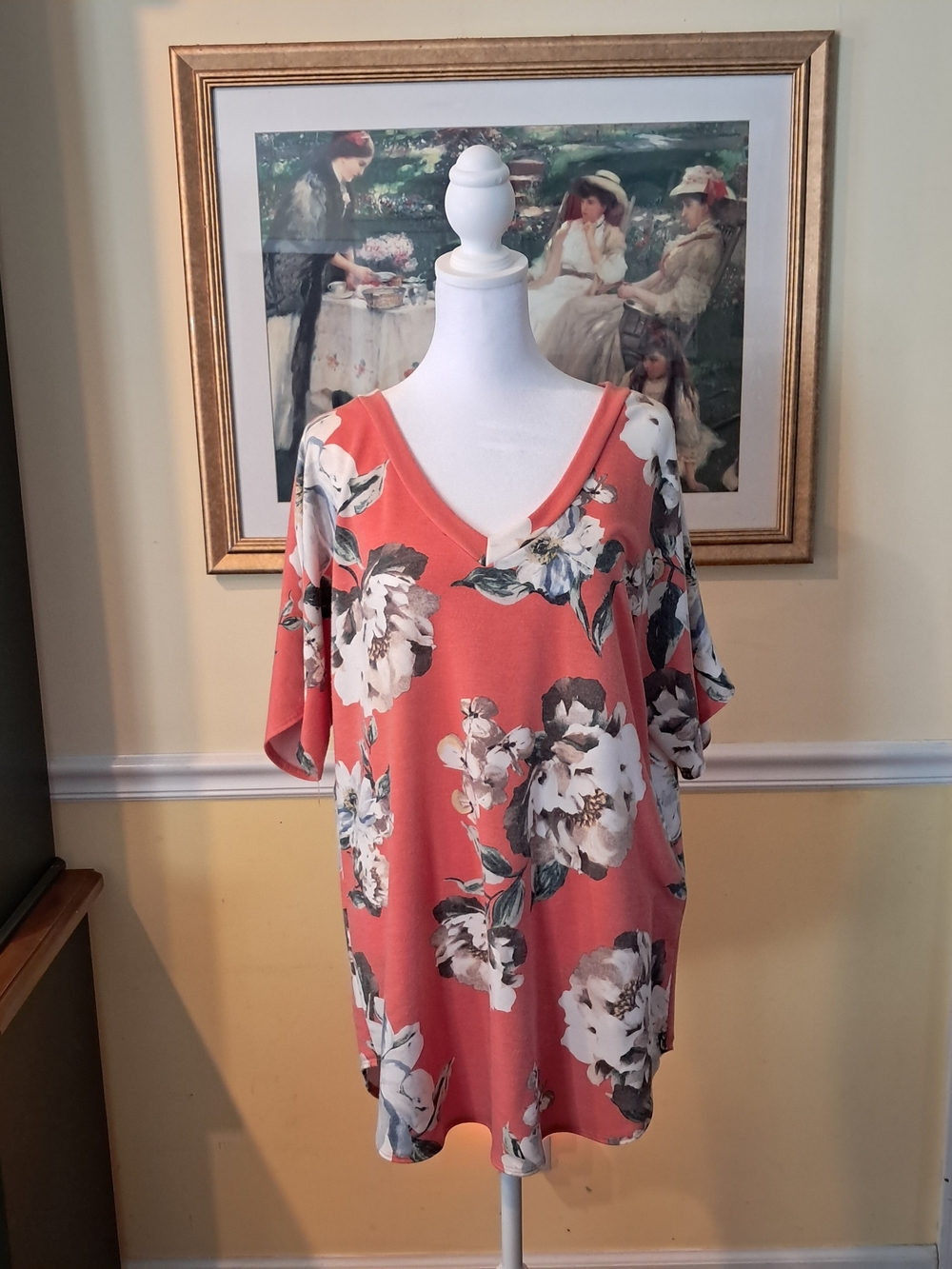 Cool Melon Soft Knit Women's Coral Floral V-Neck Top Size XL
